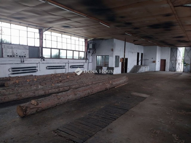 Kiadó ipari ingatlan, Gombán 290 E Ft / hó / költözzbe.hu