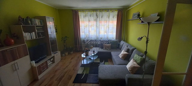 Eladó téglalakás, Győrött 67 M Ft, 3 szobás