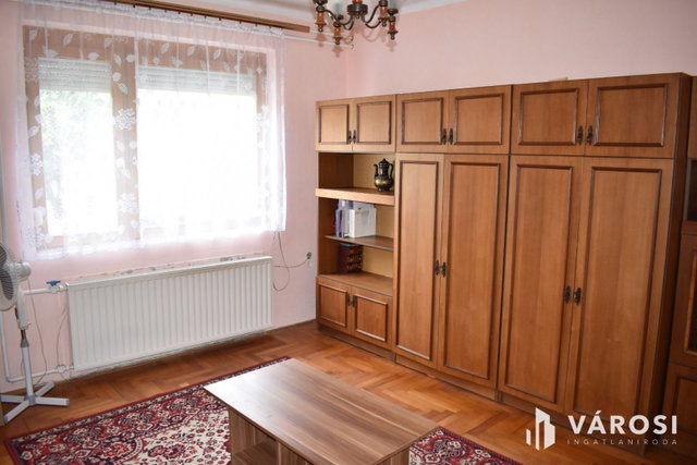 Eladó családi ház, Gyulán 62 M Ft, 4 szobás