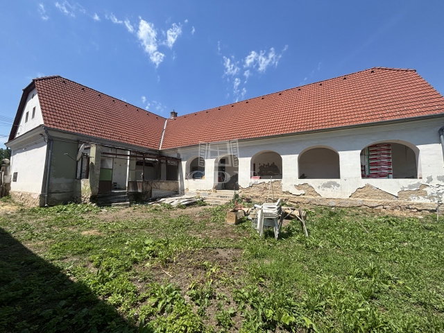 Eladó családi ház, Bonyhádon 60 M Ft, 6 szobás