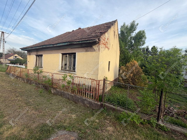 Eladó családi ház, Zalalövőn 5.9 M Ft, 3 szobás