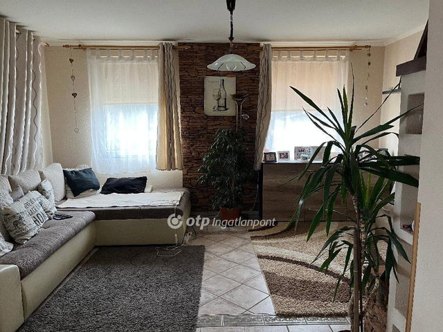 Eladó családi ház, Nagytályán 89.9 M Ft, 4 szobás