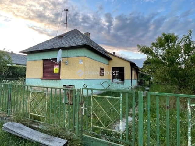 Eladó családi ház, Kálmáncsán 5.5 M Ft, 2 szobás