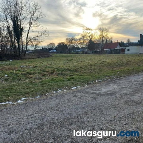 Eladó telek, Felsőrajkon 6.5 M Ft / költözzbe.hu