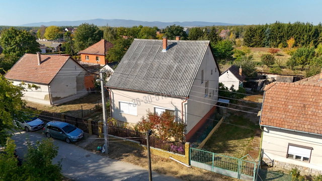 Eladó családi ház, Dejtáron 39.99 M Ft, 4 szobás