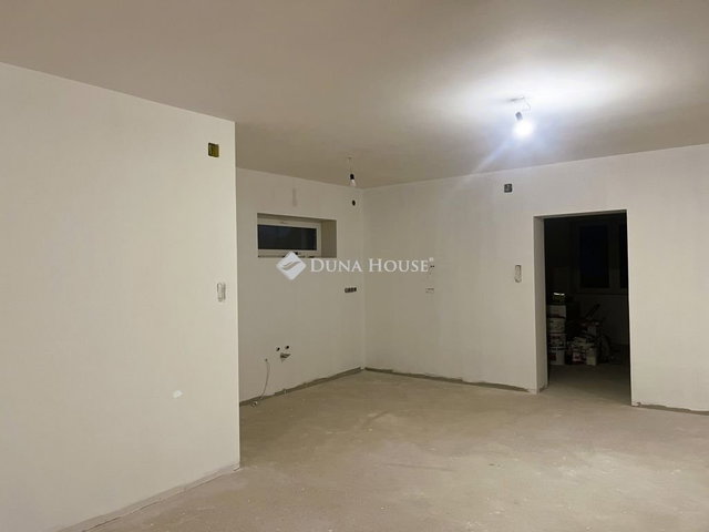 Eladó családi ház, Délegyházán 115 M Ft, 4 szobás