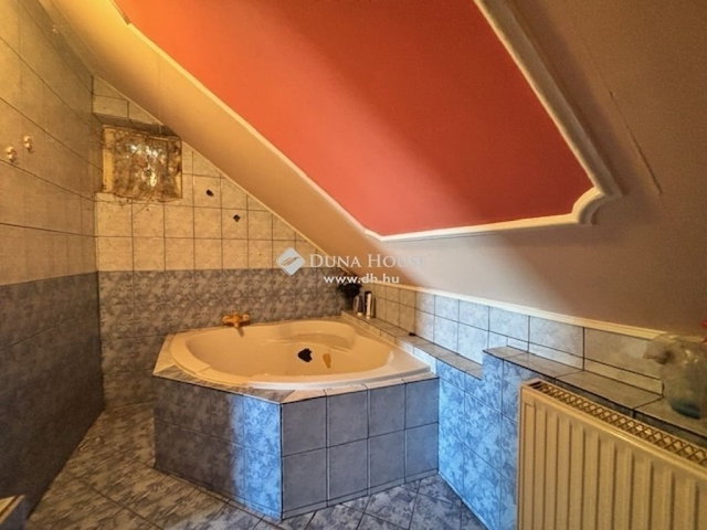 Eladó családi ház, Budapesten, XVI. kerületben 125 M Ft