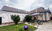 Eladó családi ház, Makón, Ibolya utcában 114 M Ft, 4 szobás