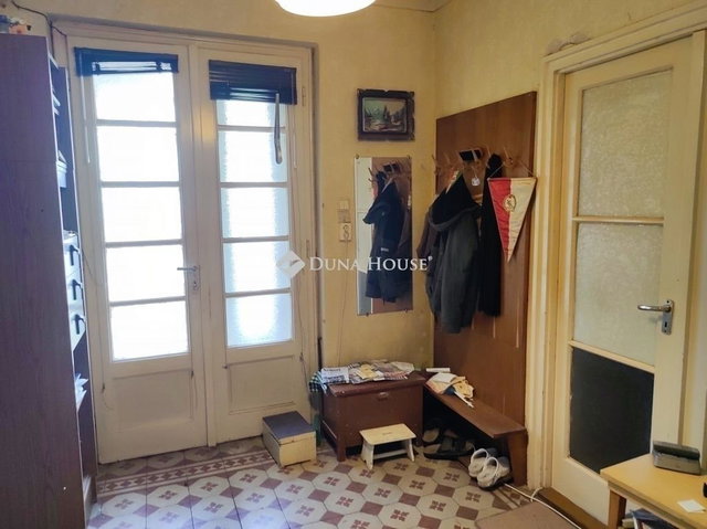 Eladó családi ház, Vecsésen 92 M Ft, 4 szobás