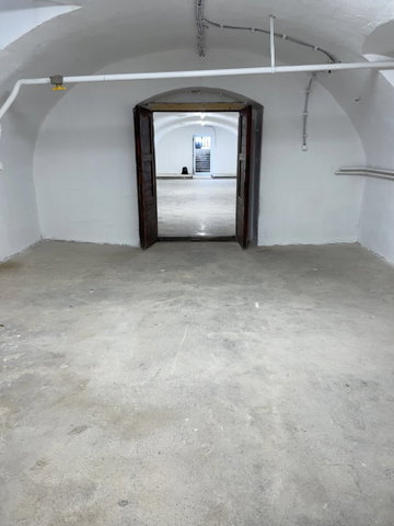 Eladó ipari ingatlan, Pécsett, Búza téren 30.99 M Ft, 5 szobás