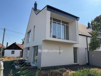 Eladó ikerház, Szegeden 119 M Ft, 5 szobás / költözzbe.hu