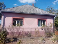 Eladó családi ház, Nagykökényesen 35 M Ft, 3+1 szobás