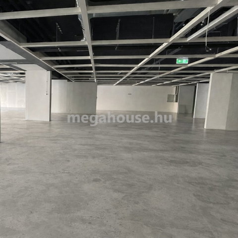 Kiadó üzlethelyiség, Budaörsön 3090 E Ft / hó