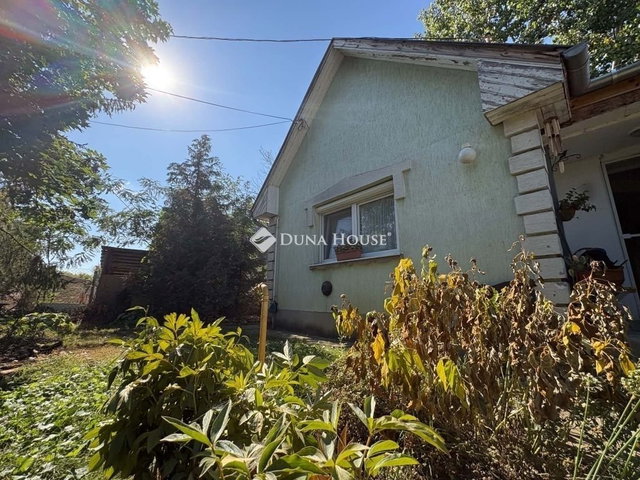 Eladó családi ház, Kecskeméten 49.9 M Ft, 3 szobás