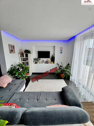 Eladó családi ház, Dunaújvárosban 124.9 M Ft, 4 szobás