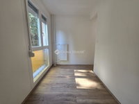 Eladó panellakás, Pécsett 53.9 M Ft, 2 szobás