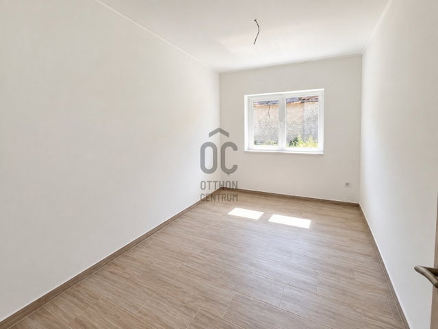 Eladó sorház, Szigetszentmártonban 59.9 M Ft, 2 szobás