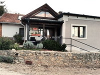 Eladó családi ház, Balatonalmádiban, Vadvirág utcában 78 M Ft