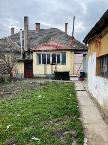 Eladó ikerház, Faddon 21 M Ft, 3 szobás / költözzbe.hu