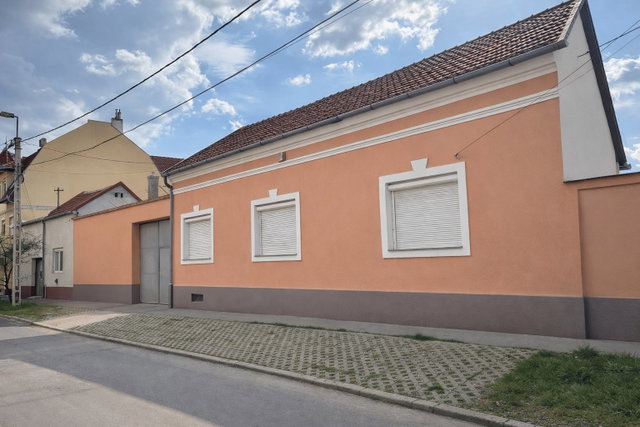 Eladó családi ház, Debrecenben, Pacsirta utcában 165 M Ft