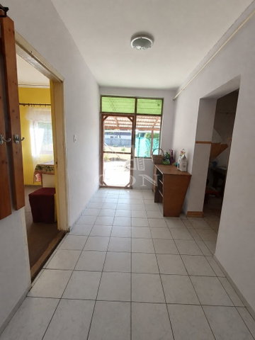 Eladó családi ház, Baján 38 M Ft, 3+1 szobás