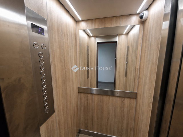 Eladó panellakás, Budapesten, III. kerületben 65.4 M Ft