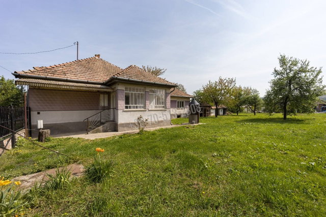 Eladó családi ház, Bernecebarátiban 26.9 M Ft, 3 szobás
