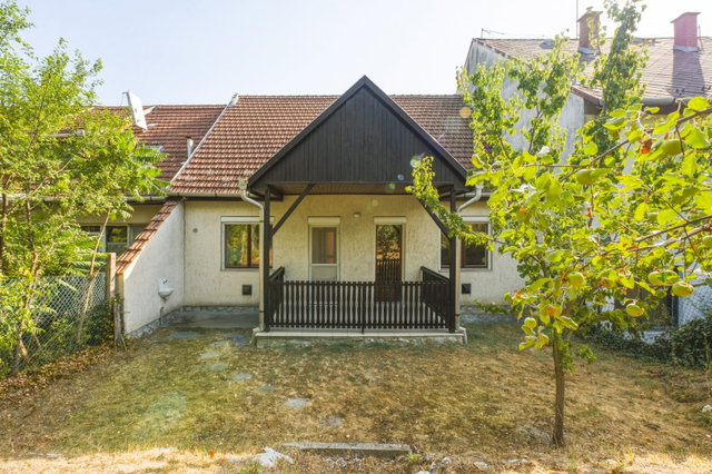 Eladó családi ház, Egerben, Sólyom utcában 91.99 M Ft, 4 szobás