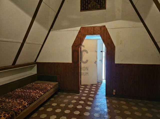 Eladó nyaraló, Szegeden 15.9 M Ft, 1 szobás