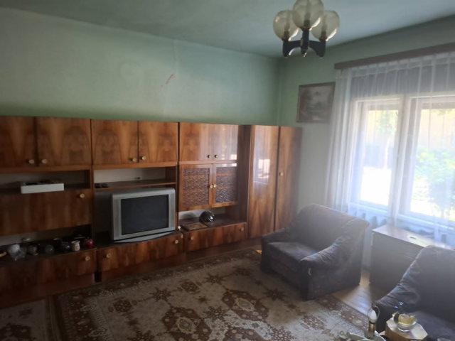 Eladó családi ház, Békésen 15.9 M Ft, 1+2 szobás