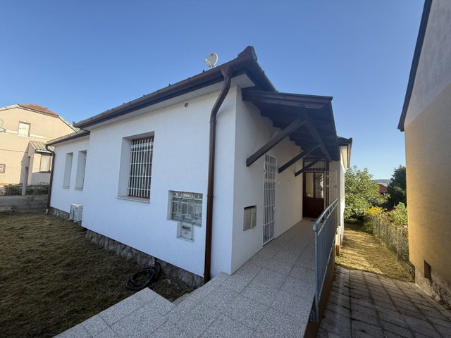 Kiadó családi ház, albérlet, Dorogon 500 E Ft / hó, 4 szobás