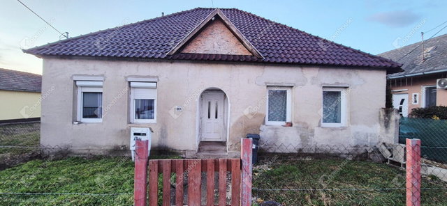 Eladó családi ház, Sajóecsegen 25 M Ft, 4 szobás