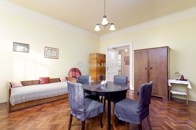 Eladó téglalakás, Mosonmagyaróváron, Határőr utcában 90 M Ft
