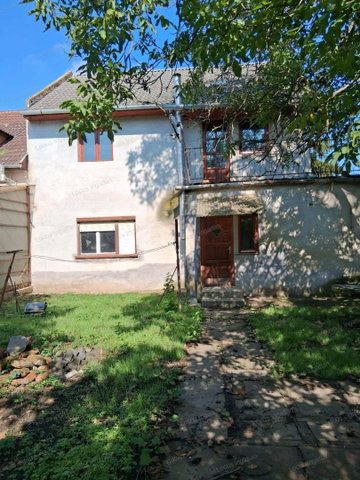 Eladó családi ház, Karcagon 23.9 M Ft, 4 szobás