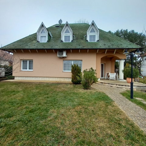 Eladó családi ház, Balatonmáriafürdőn 149 M Ft, 5 szobás