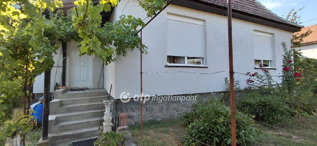 Eladó családi ház, Bujákon 28 M Ft, 3 szobás