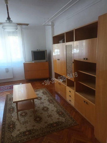 Kiadó téglalakás, albérlet, Tatabányán, Mártírok úton
