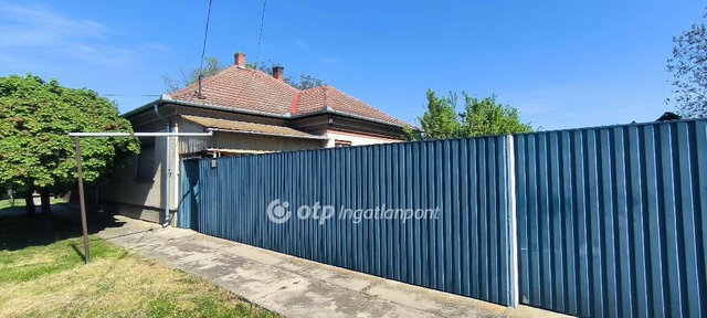 Eladó családi ház, Szarvason 55 M Ft, 3 szobás