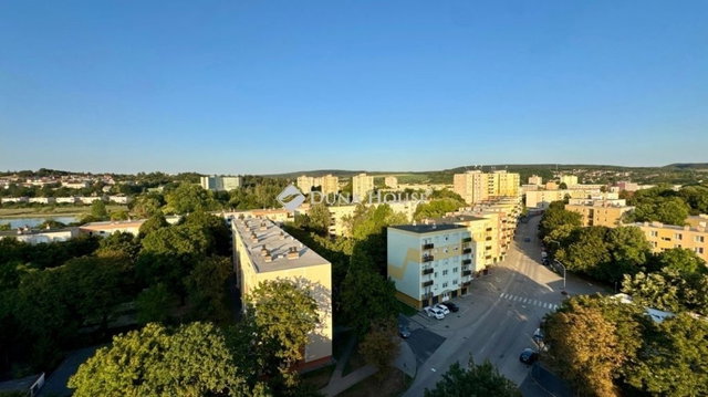 Eladó panellakás, Ajkán 30 M Ft, 2 szobás / költözzbe.hu
