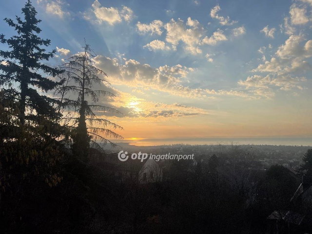 Eladó családi ház, Csopakon 249 M Ft, 3 szobás
