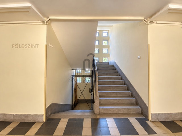 Eladó téglalakás, Budapesten, III. kerületben 54.99 M Ft