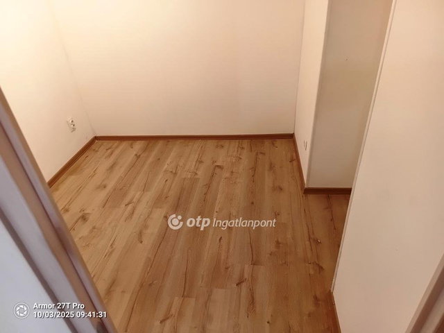 Eladó téglalakás, Budapesten, VIII. kerületben 41.8 M Ft