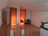 Eladó téglalakás, Komáromban 55 M Ft, 2 szobás