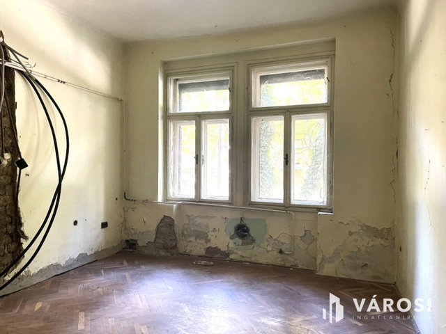 Eladó téglalakás, Békéscsabán 29.9 M Ft, 3 szobás