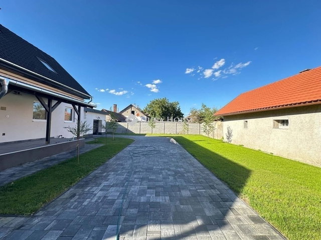 Eladó családi ház, Nagykőrösön 95 M Ft, 4 szobás