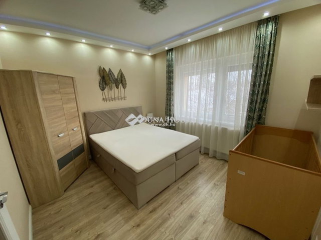 Kiadó téglalakás, albérlet, Kecskeméten 320 E Ft / hó