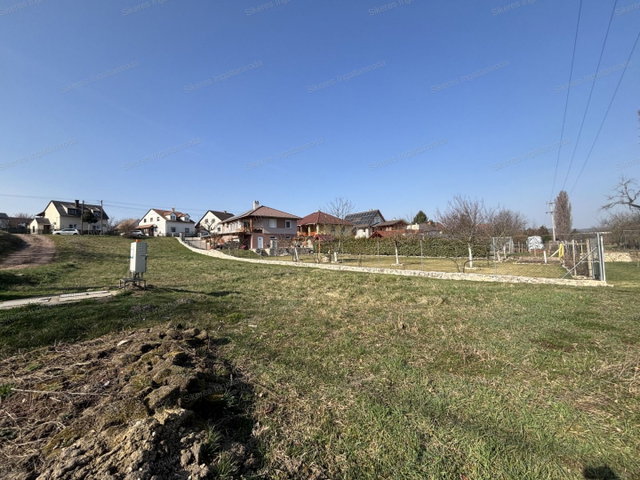 Eladó telek, Tarjánon 14.5 M Ft / költözzbe.hu