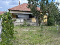 Eladó családi ház, Sarkadon 11.5 M Ft, 3 szobás