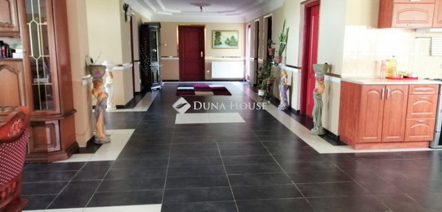 Eladó családi ház, Rétalapon 65 M Ft, 5 szobás