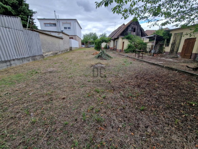 Eladó telek, Naszályon 18 M Ft, 2 szobás / költözzbe.hu
